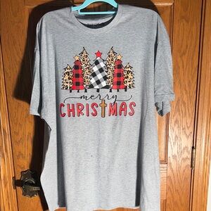 Gray Merry Christmas Graphic T-Shirt